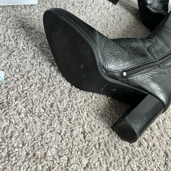 NINE west boots 8.5 knee high leather black - Picture 3 of 3
